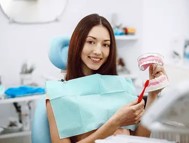 Diş Eti Kanaması Neden Olur? Ne Yapılmalı?